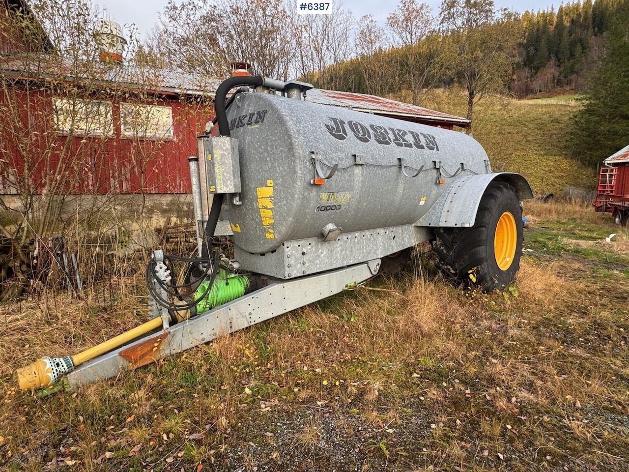 2008 Joskin Winpack 10000 ME fertilizer spreader - Cuba de purín: foto 1 2008 Joskin Winpack 10000 ME fertilizer spreader - Cuba de purín: foto 1