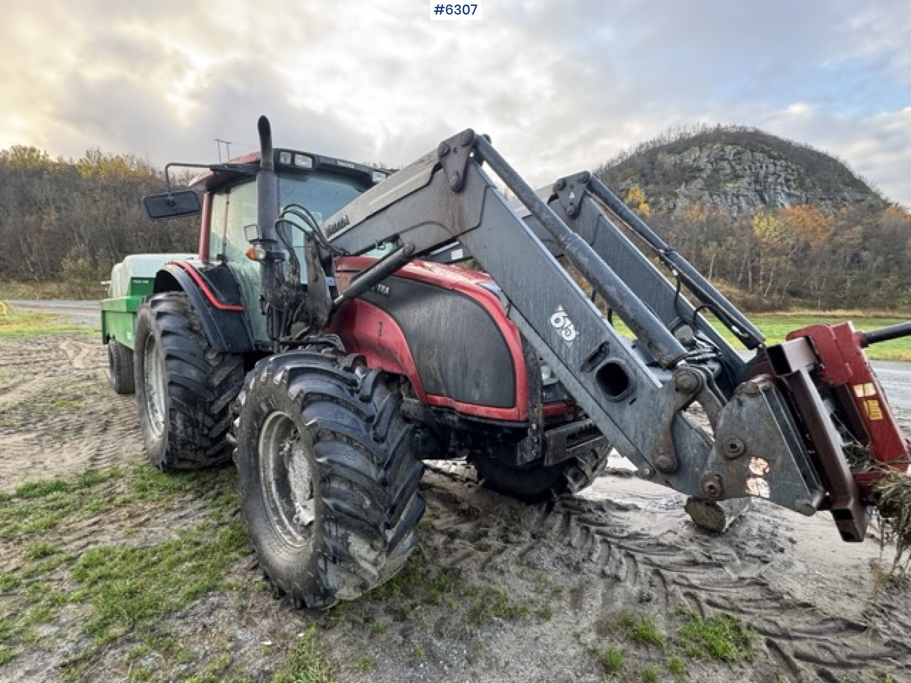 2008 Valtra T190 with front loader and 3rd function. SEE VIDEO! - Tractor: foto 2 2008 Valtra T190 with front loader and 3rd function. SEE VIDEO! - Tractor: foto 2