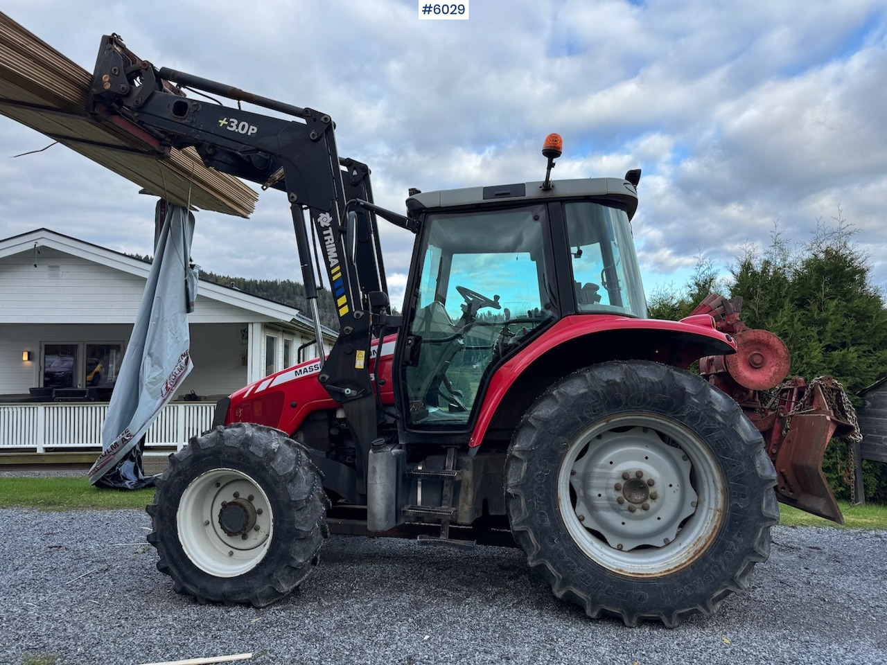 2010 Massey Ferguson 5445 with Front Loader - Tractor: foto 1 2010 Massey Ferguson 5445 with Front Loader - Tractor: foto 1