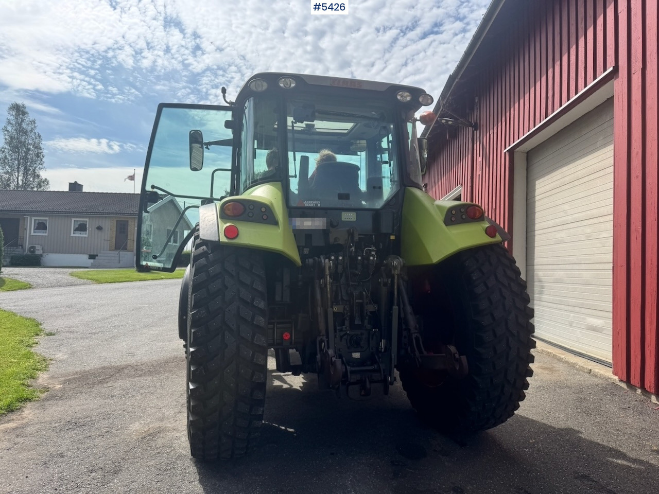 2011 Claas Arion 430 w/ Front loader and Plough. 3210 hours! - Tractor: foto 5 2011 Claas Arion 430 w/ Front loader and Plough. 3210 hours! - Tractor: foto 5
