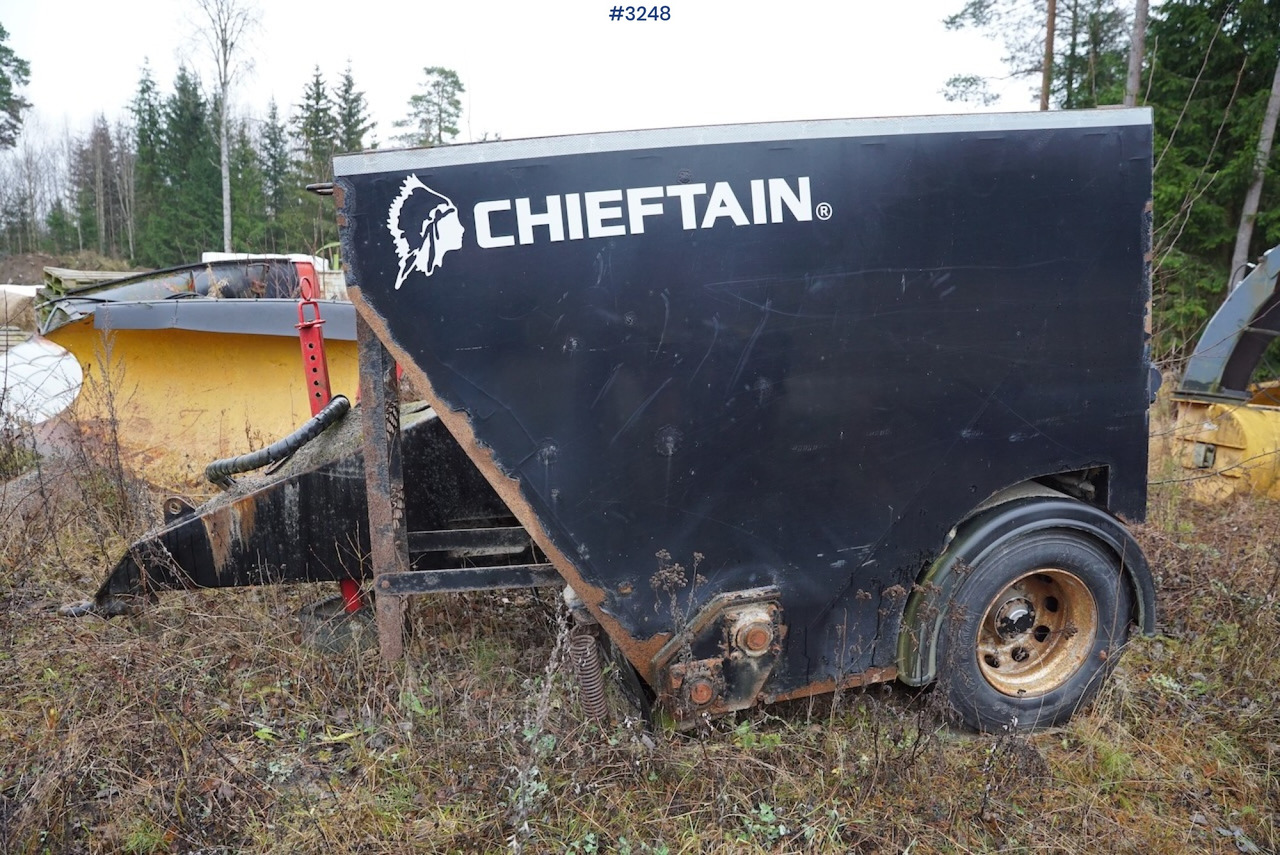 2017 Chieftain Spreader - Esparcidor de sal: foto 2 2017 Chieftain Spreader - Esparcidor de sal: foto 2