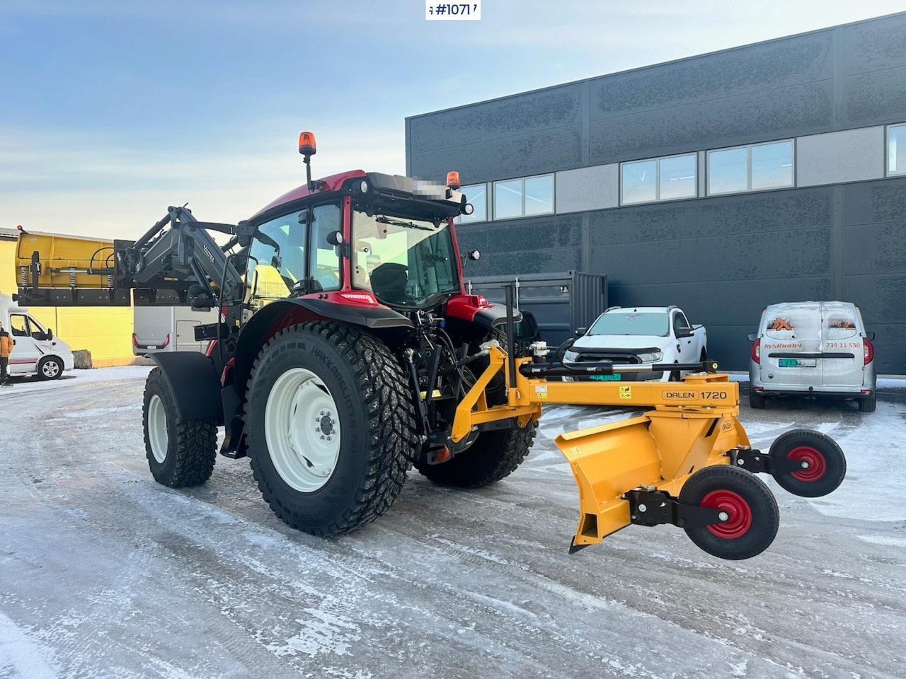 2023 Valtra A95 4x4 Tractor w/ Front Loader, Plow and Back plow - Tractor: foto 4 2023 Valtra A95 4x4 Tractor w/ Front Loader, Plow and Back plow - Tractor: foto 4