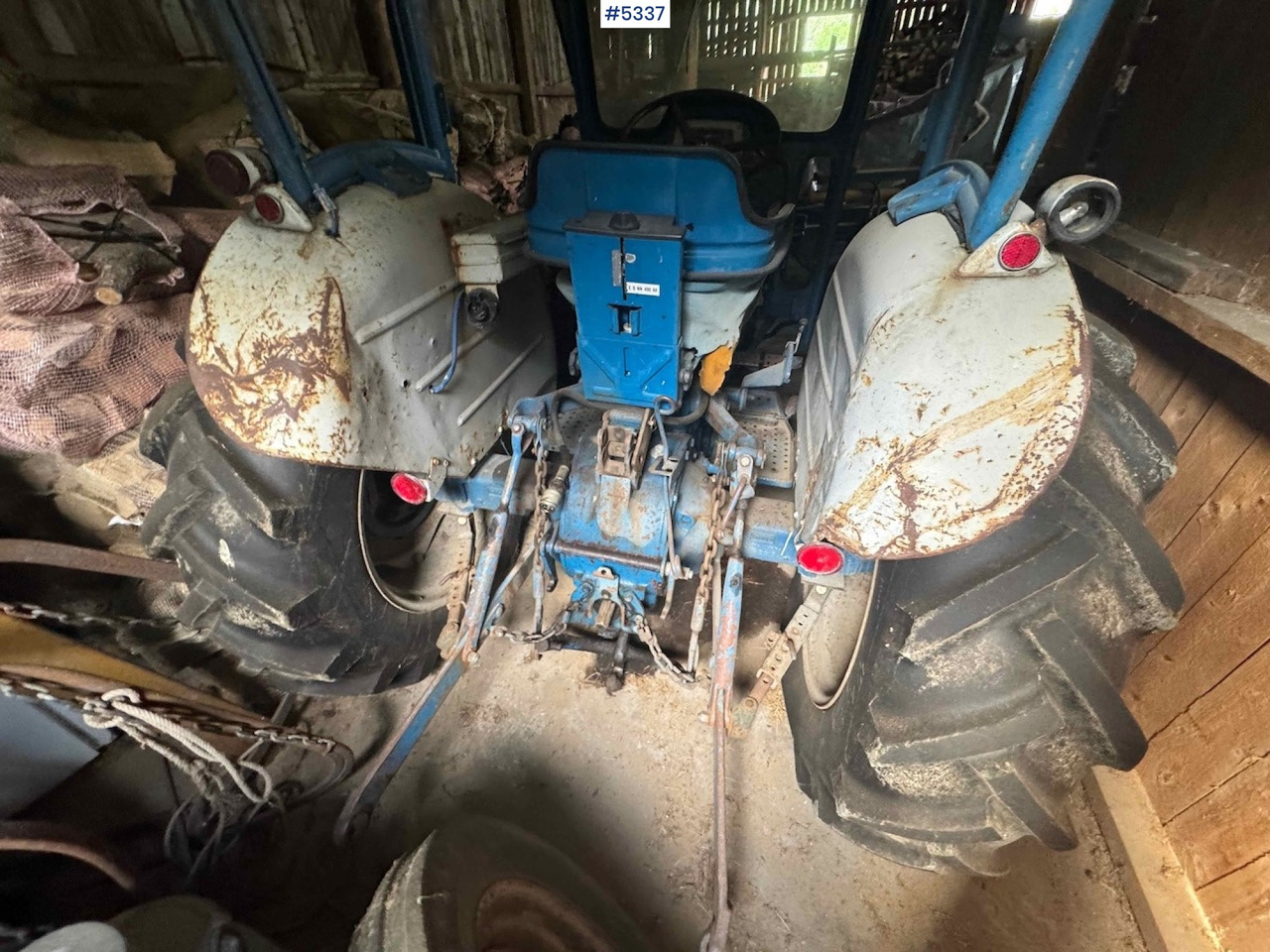 Tractor Ford 3000 traktor m/ skuffe: foto 15 Tractor Ford 3000 traktor m/ skuffe: foto 15