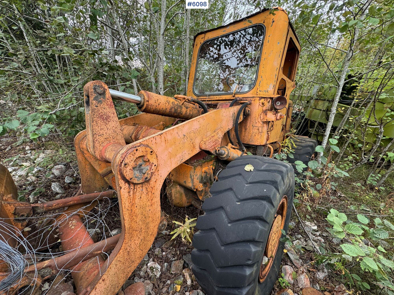 Hanomag wheel loader with bucket – repair object - Cargadora de ruedas: foto 2 Hanomag wheel loader with bucket – repair object - Cargadora de ruedas: foto 2