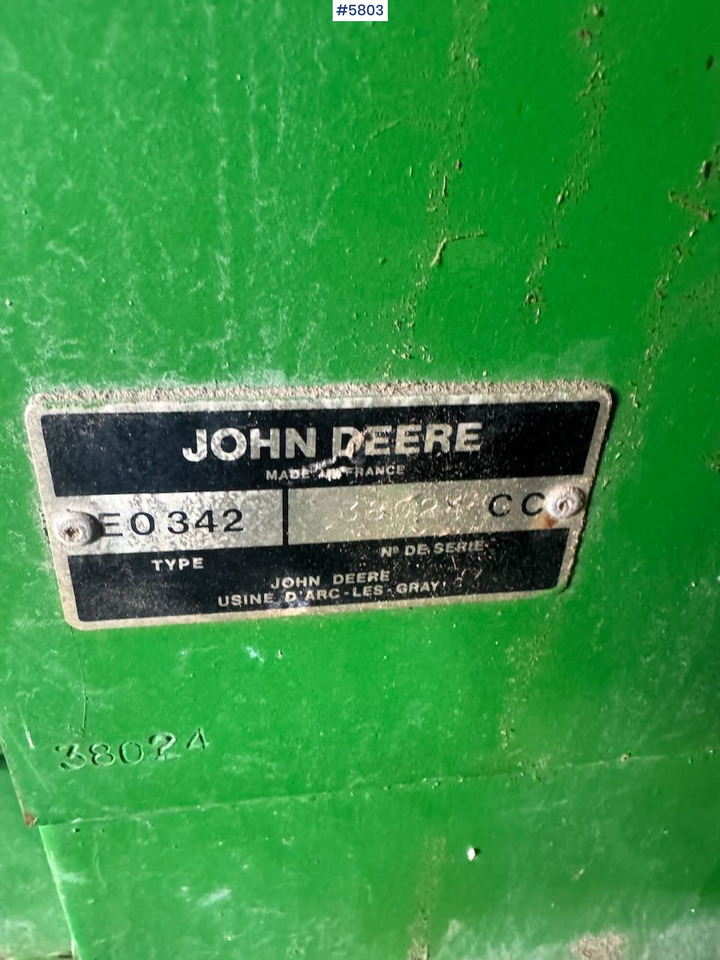 Maquinaria de henificación John Deere 342: foto 17