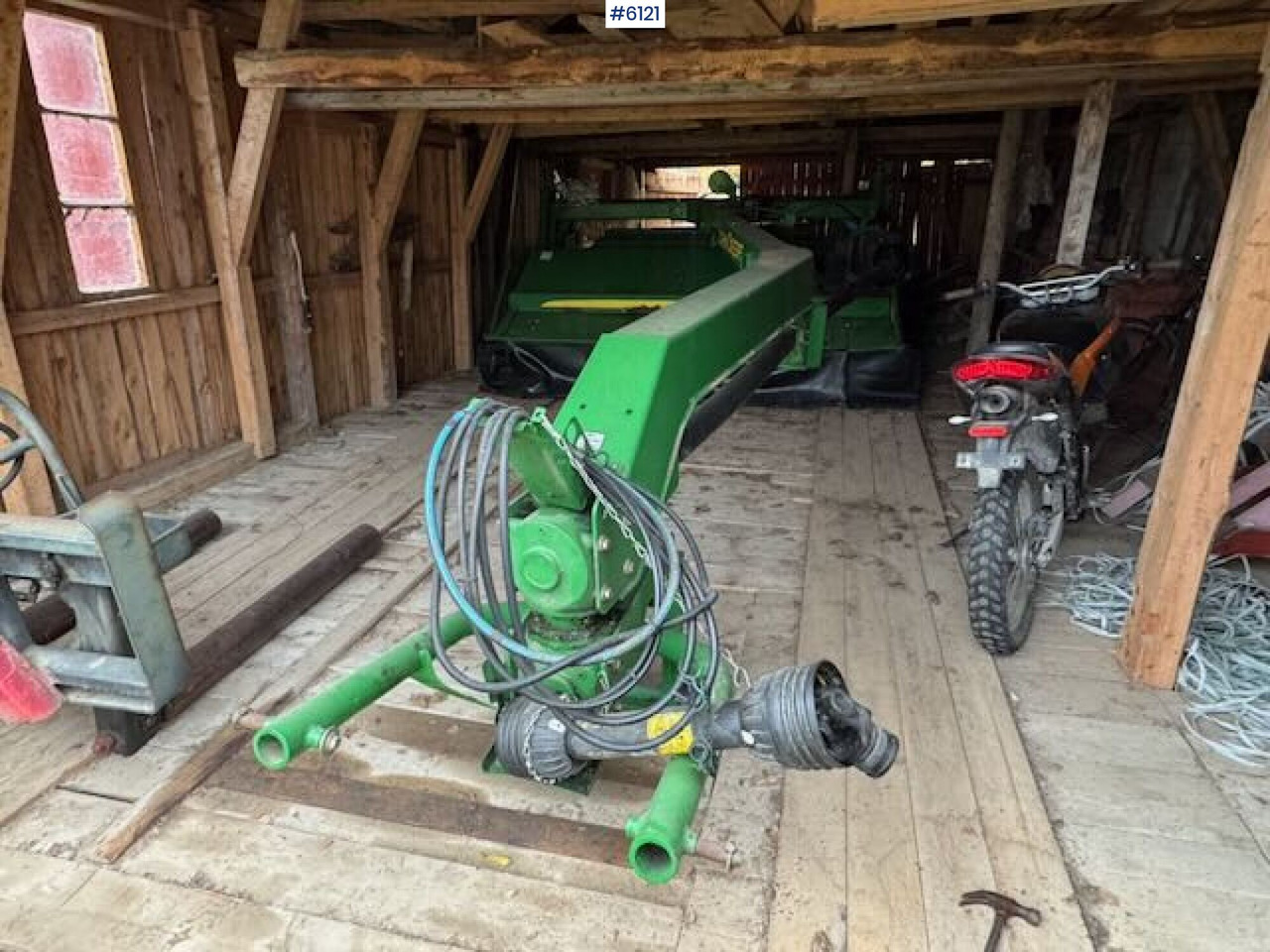 John Deere 530 trailed mower - Maquinaria de henificación: foto 1 John Deere 530 trailed mower - Maquinaria de henificación: foto 1