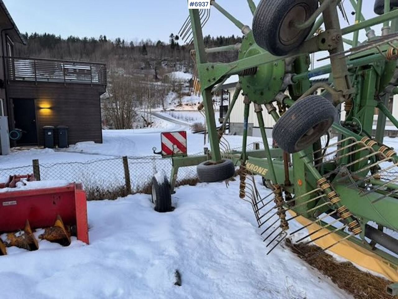 Krone Swadro 800/26 Grass rake - Maquinaria de henificación: foto 5 Krone Swadro 800/26 Grass rake - Maquinaria de henificación: foto 5