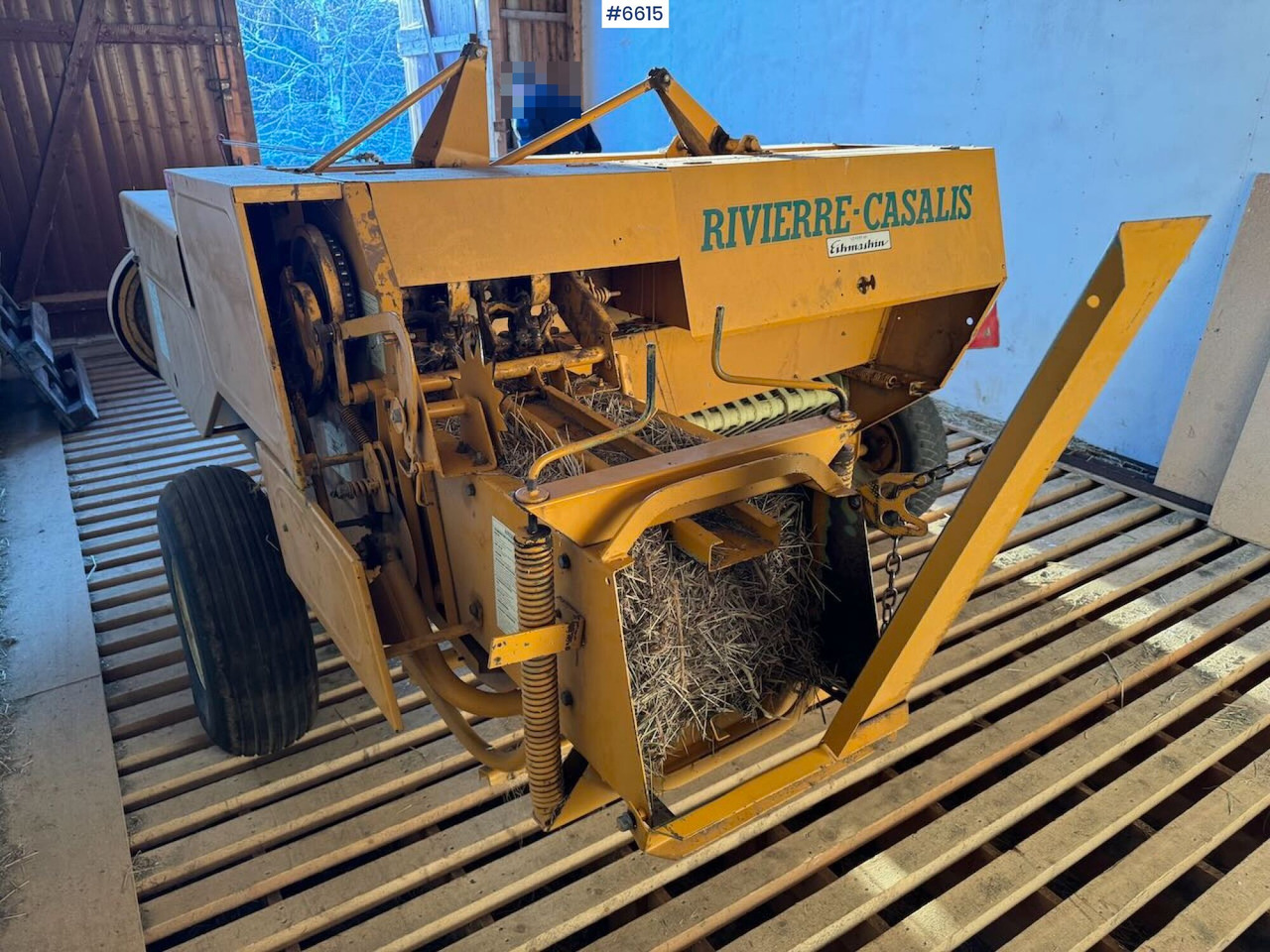 Rivierre-Casalis ER 40C Square baler - Maquinaria de henificación: foto 1 Rivierre-Casalis ER 40C Square baler - Maquinaria de henificación: foto 1
