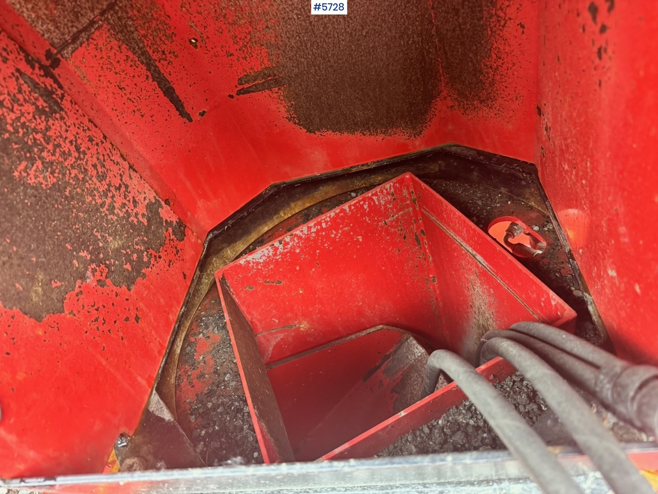 Vehículo municipal 2022 Globus GTF 250-19 Snowblower: foto 13 Vehículo municipal 2022 Globus GTF 250-19 Snowblower: foto 13