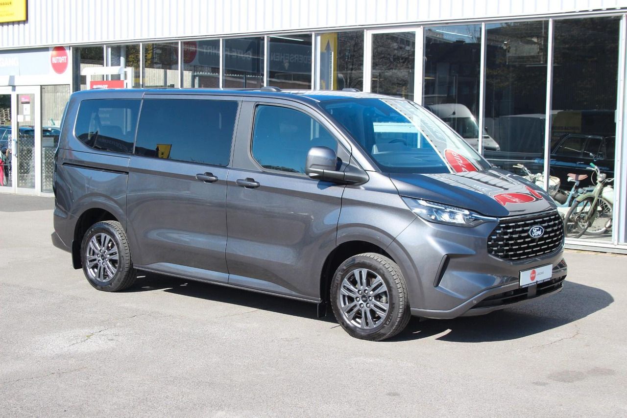 Ford Tourneo Custom 320 L1 Titanium Std Hzg ACC 360 - Furgoneta de pasajeros: foto 1 Ford Tourneo Custom 320 L1 Titanium Std Hzg ACC 360 - Furgoneta de pasajeros: foto 1