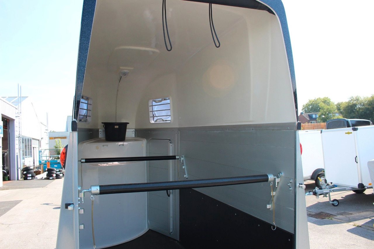 Transporte de ganado remolque Humbaur Single Alu 1600 Pferdeanhänger Sattelkammer: foto 16