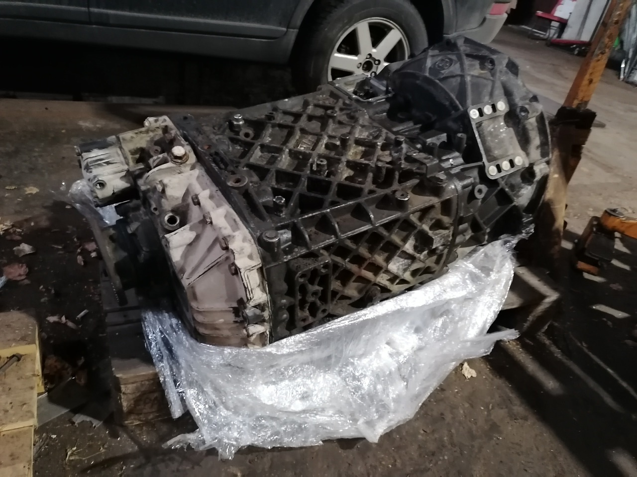 MAN DAF REMANUFACTURED gearbox ZF 16S151 ratio 0,84 - Caja de cambios: foto 3 MAN DAF REMANUFACTURED gearbox ZF 16S151 ratio 0,84 - Caja de cambios: foto 3