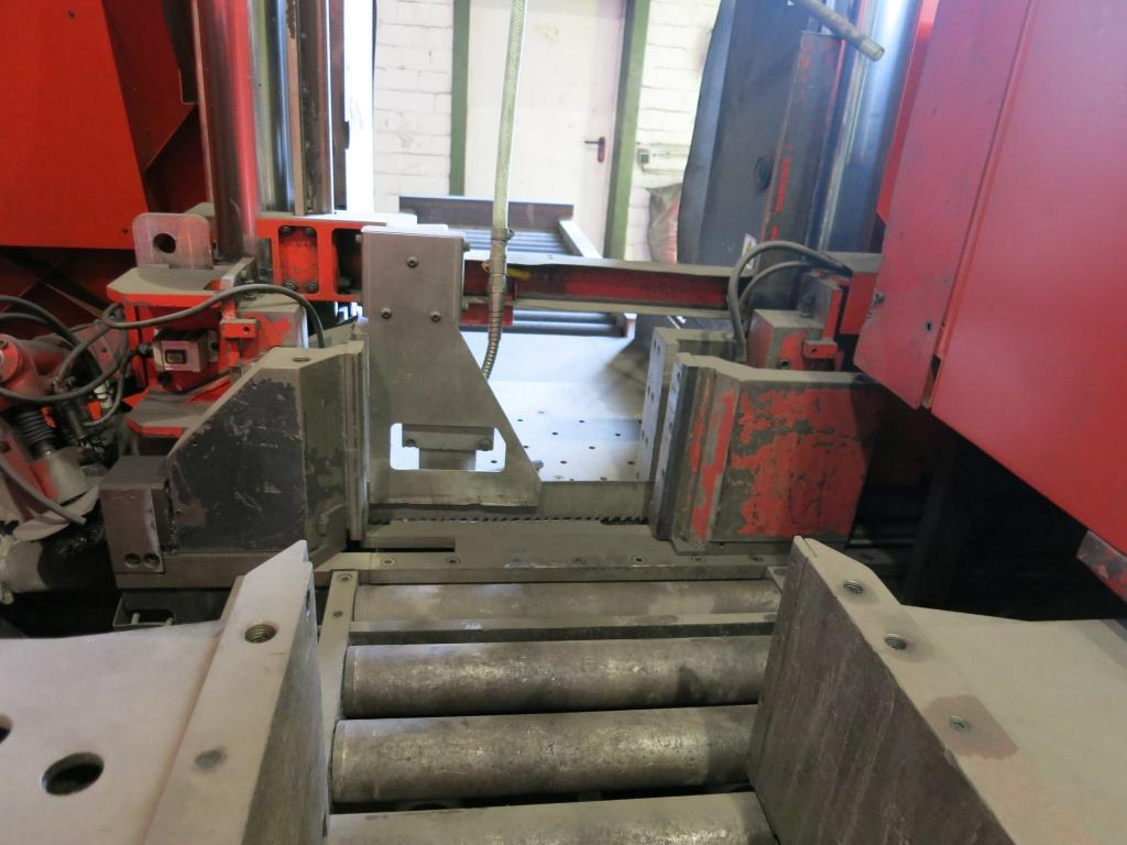 AMADA HFA 530 CNC - Máquina para metal: foto 5 AMADA HFA 530 CNC - Máquina para metal: foto 5