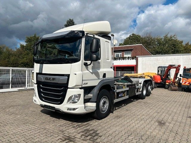 DAF CF 450 Abroller 6x2 - Multibasculante camión: foto 2 DAF CF 450 Abroller 6x2 - Multibasculante camión: foto 2