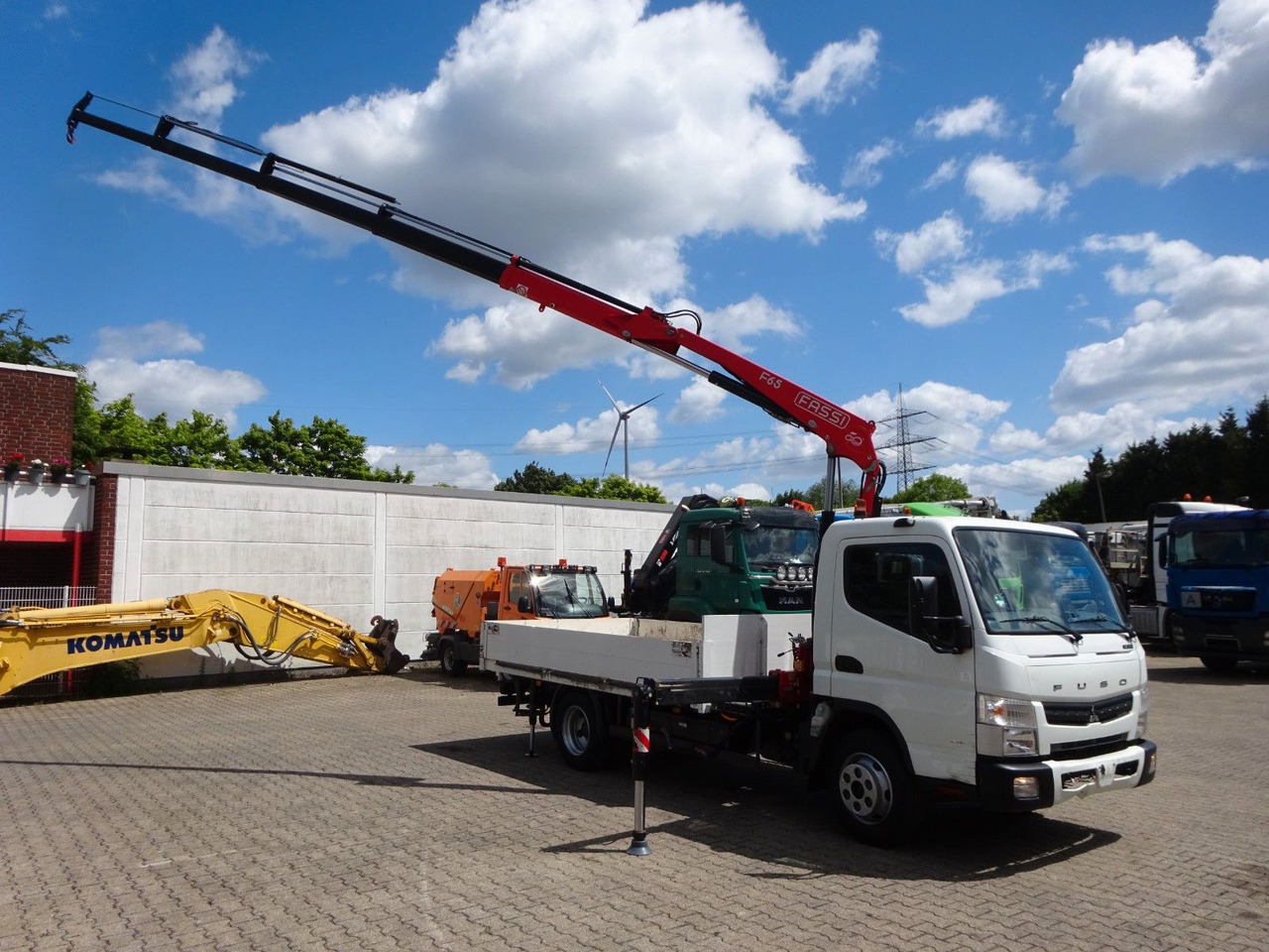FUSO Canter 7C15 mit FASSI F65A Kran - Caja abierta furgoneta: foto 5 FUSO Canter 7C15 mit FASSI F65A Kran - Caja abierta furgoneta: foto 5