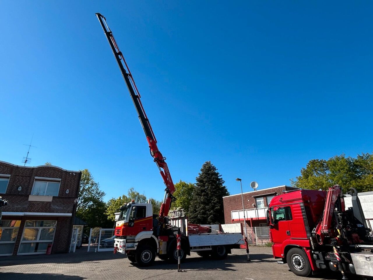 Iveco MP 410 Pritsche +Fassi F360BXP.26 Kran + JIB 6x6 - Camión grúa, Camión caja abierta: foto 1 Iveco MP 410 Pritsche +Fassi F360BXP.26 Kran + JIB 6x6 - Camión grúa, Camión caja abierta: foto 1