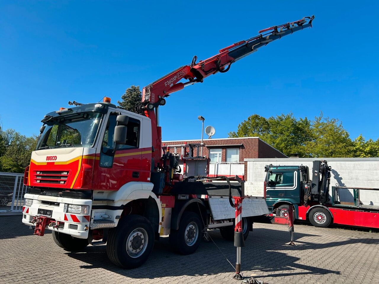 Iveco MP 410 Pritsche +Fassi F360BXP.26 Kran + JIB 6x6 - Camión grúa, Camión caja abierta: foto 2 Iveco MP 410 Pritsche +Fassi F360BXP.26 Kran + JIB 6x6 - Camión grúa, Camión caja abierta: foto 2
