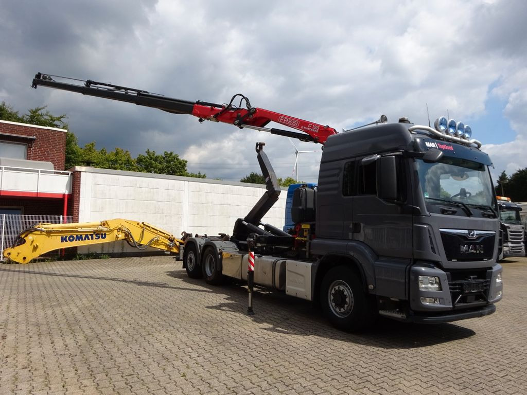 MAN 26.500 Abroller + Fassi F125A Kran  6x2-4 Allrad  - Multibasculante camión, Camión grúa: foto 3 MAN 26.500 Abroller + Fassi F125A Kran  6x2-4 Allrad  - Multibasculante camión, Camión grúa: foto 3