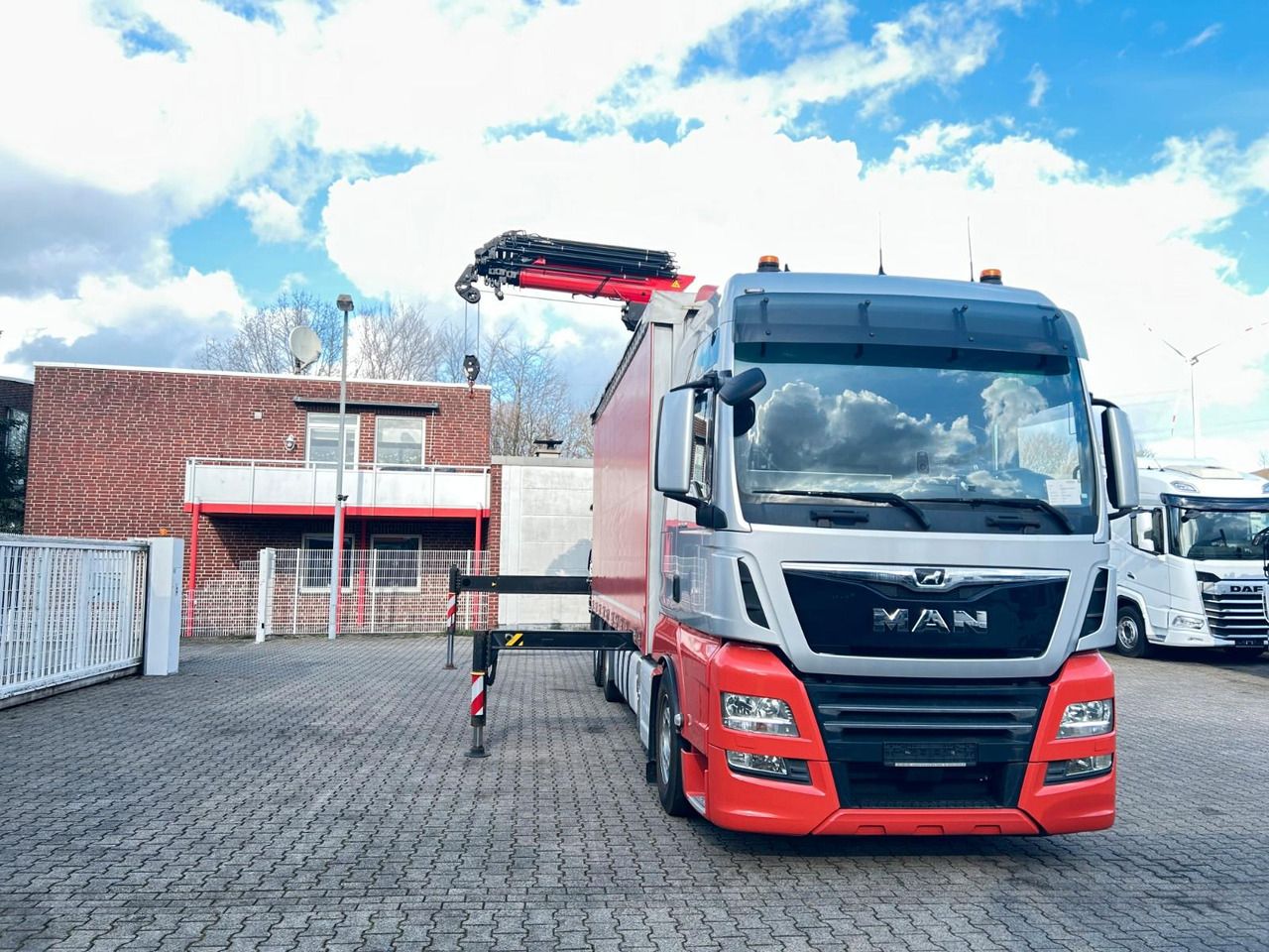 Camión grúa, Camión lona MAN 26.510 mit PK37002 TEC G Heckladekran 6x2: foto 7 Camión grúa, Camión lona MAN 26.510 mit PK37002 TEC G Heckladekran 6x2: foto 7