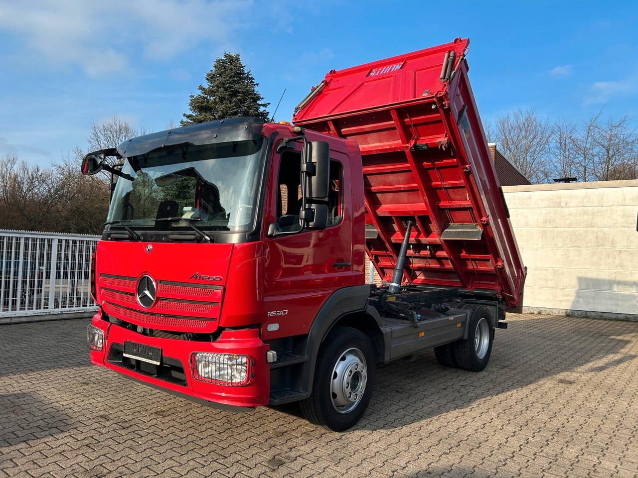 Mercedes-Benz 1630 Atego MEILLER 3Skipper 4x2 - Volquete camión: foto 1 Mercedes-Benz 1630 Atego MEILLER 3Skipper 4x2 - Volquete camión: foto 1