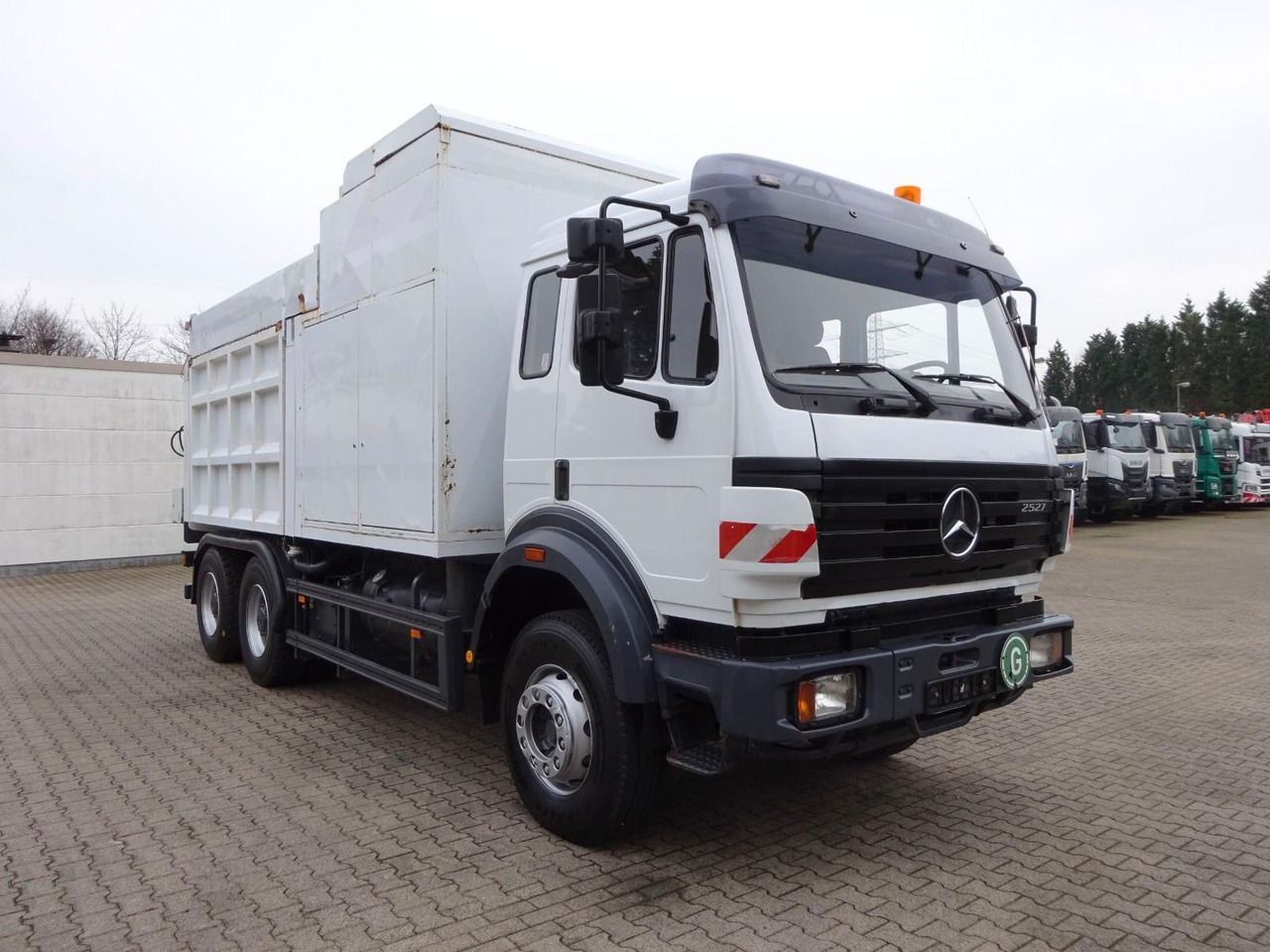 Mercedes-Benz 2527 Saugbagger. RSP Mercedes-Benz 2527 Saugbagger RSP 6x4 - Limpieza de alcantarillado: foto 4 Mercedes-Benz 2527 Saugbagger. RSP Mercedes-Benz 2527 Saugbagger RSP 6x4 - Limpieza de alcantarillado: foto 4
