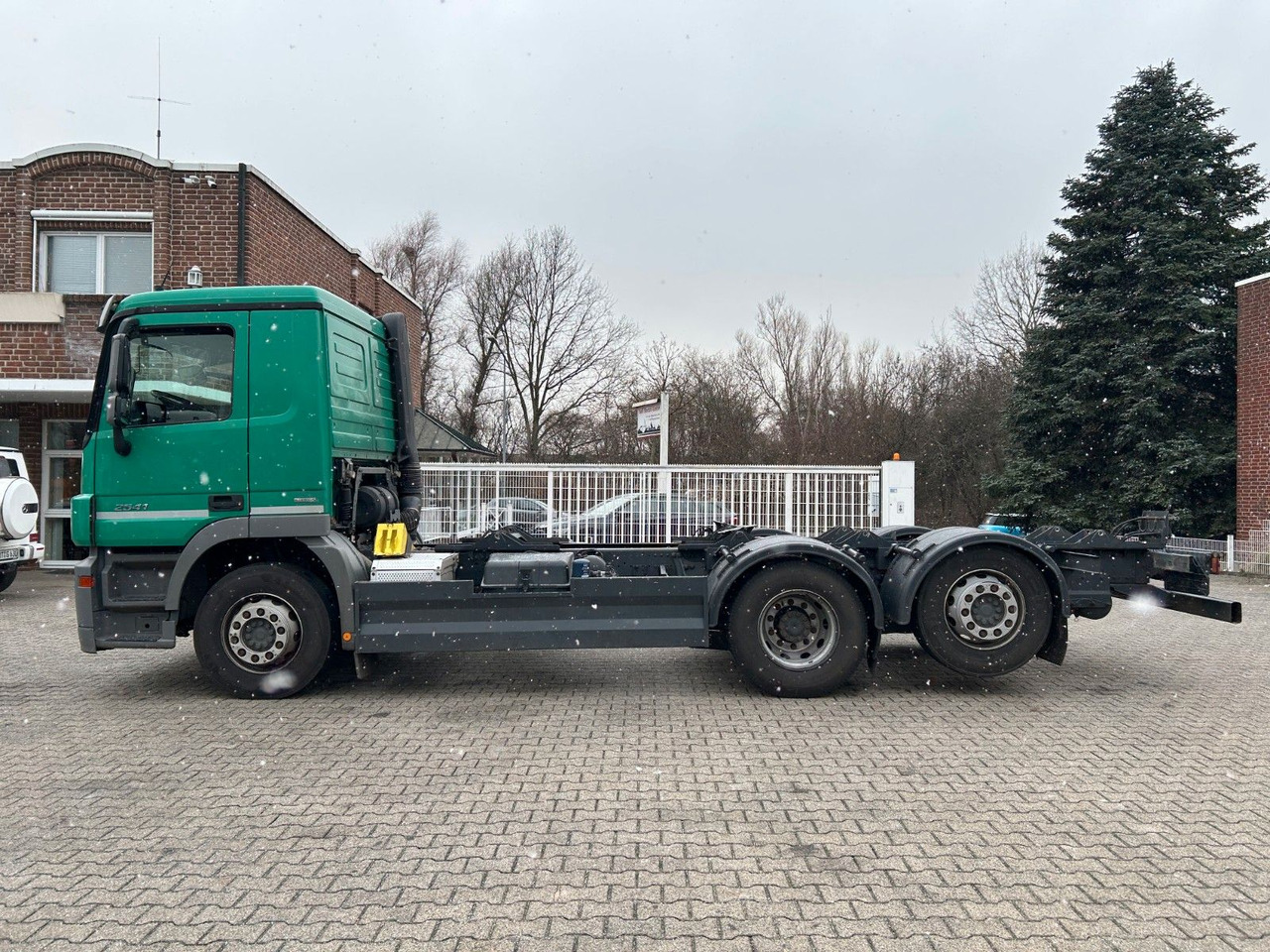 Mercedes-Benz 2541 Actros Chassis 6x2 - Chasis camión: foto 3 Mercedes-Benz 2541 Actros Chassis 6x2 - Chasis camión: foto 3
