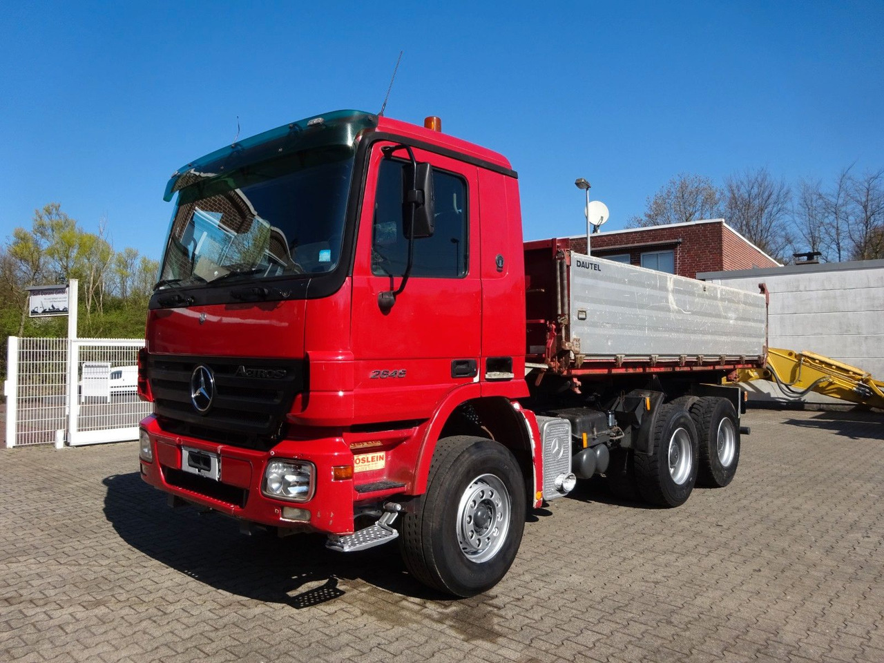 Mercedes-Benz 2646 Actros 3Seitenkipper 6x4 - Volquete camión: foto 3 Mercedes-Benz 2646 Actros 3Seitenkipper 6x4 - Volquete camión: foto 3