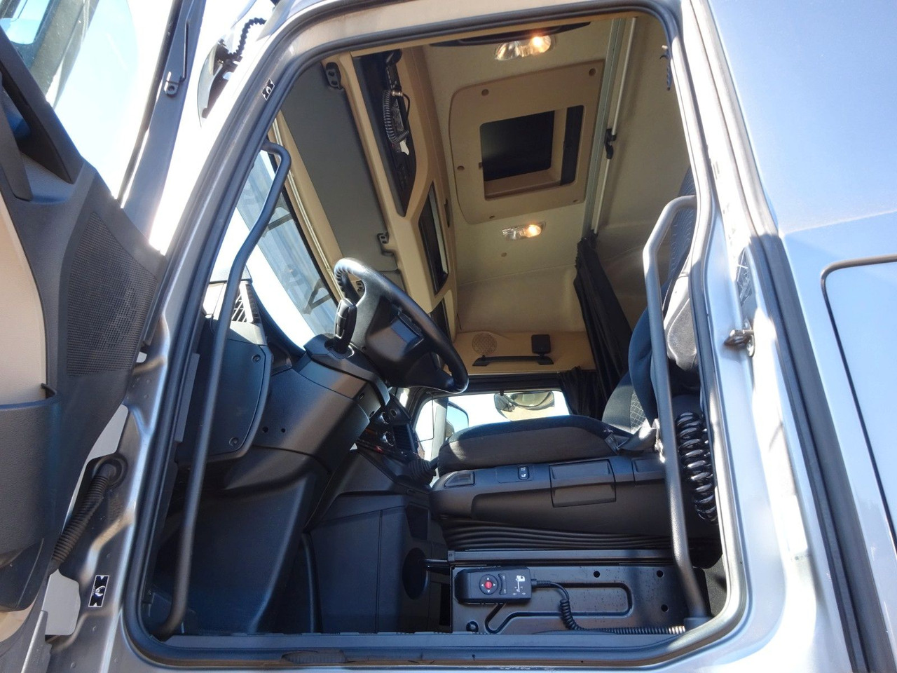 Camión grúa, Camión caja abierta nuevo Mercedes-Benz 3453  Plattform + Fassi F820 Kran  8x2 Mercedes-Benz 3453 FASSI F820 Kran 8x Hydr. Ausschub: foto 18