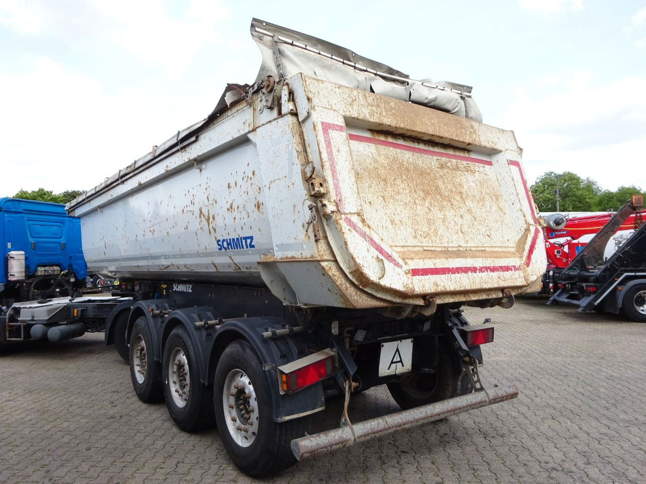 Schmitz Cargobull SGF S3 Kipp Auflieger Mulde mit 3 Achsen - Volquete semirremolque: foto 3 Schmitz Cargobull SGF S3 Kipp Auflieger Mulde mit 3 Achsen - Volquete semirremolque: foto 3