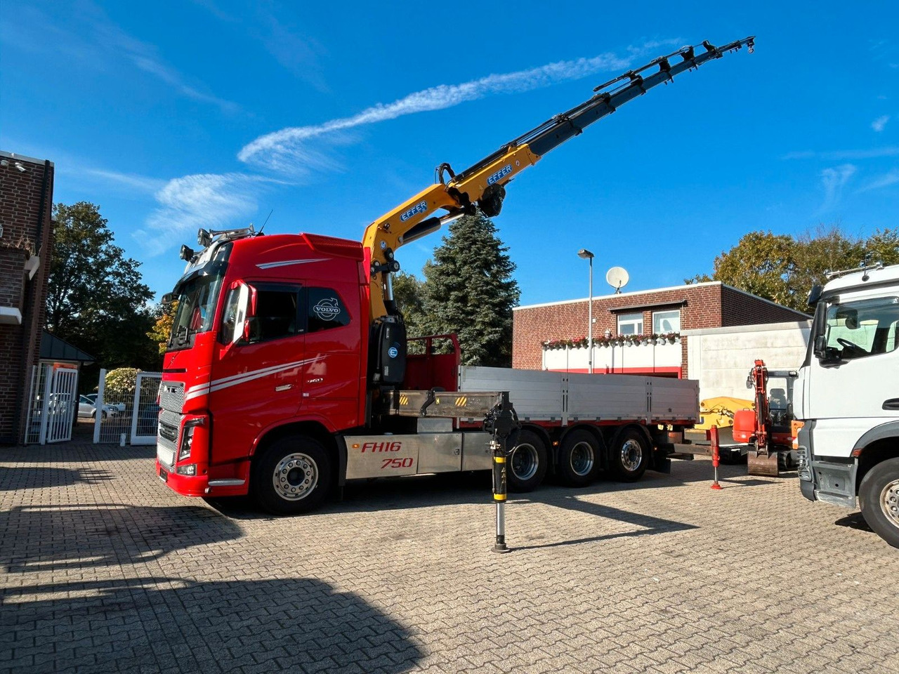 Volvo Autokran FH16 750 Pritsche EFFER 395/8S Lenk - Camión grúa: foto 4 Volvo Autokran FH16 750 Pritsche EFFER 395/8S Lenk - Camión grúa: foto 4