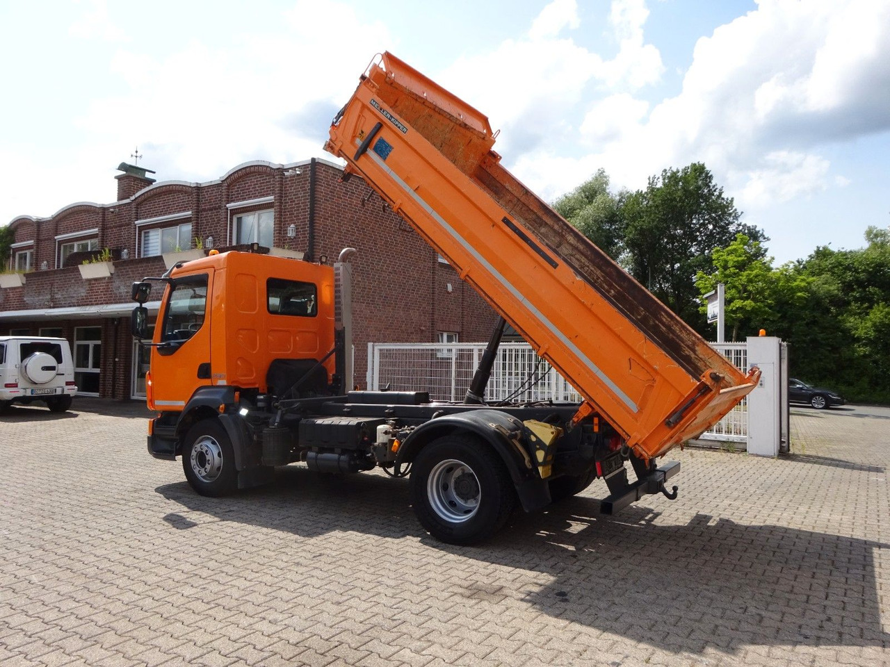 Volvo FL 280 MEILLER 3Skipper 4x2 - Volquete camión: foto 2 Volvo FL 280 MEILLER 3Skipper 4x2 - Volquete camión: foto 2