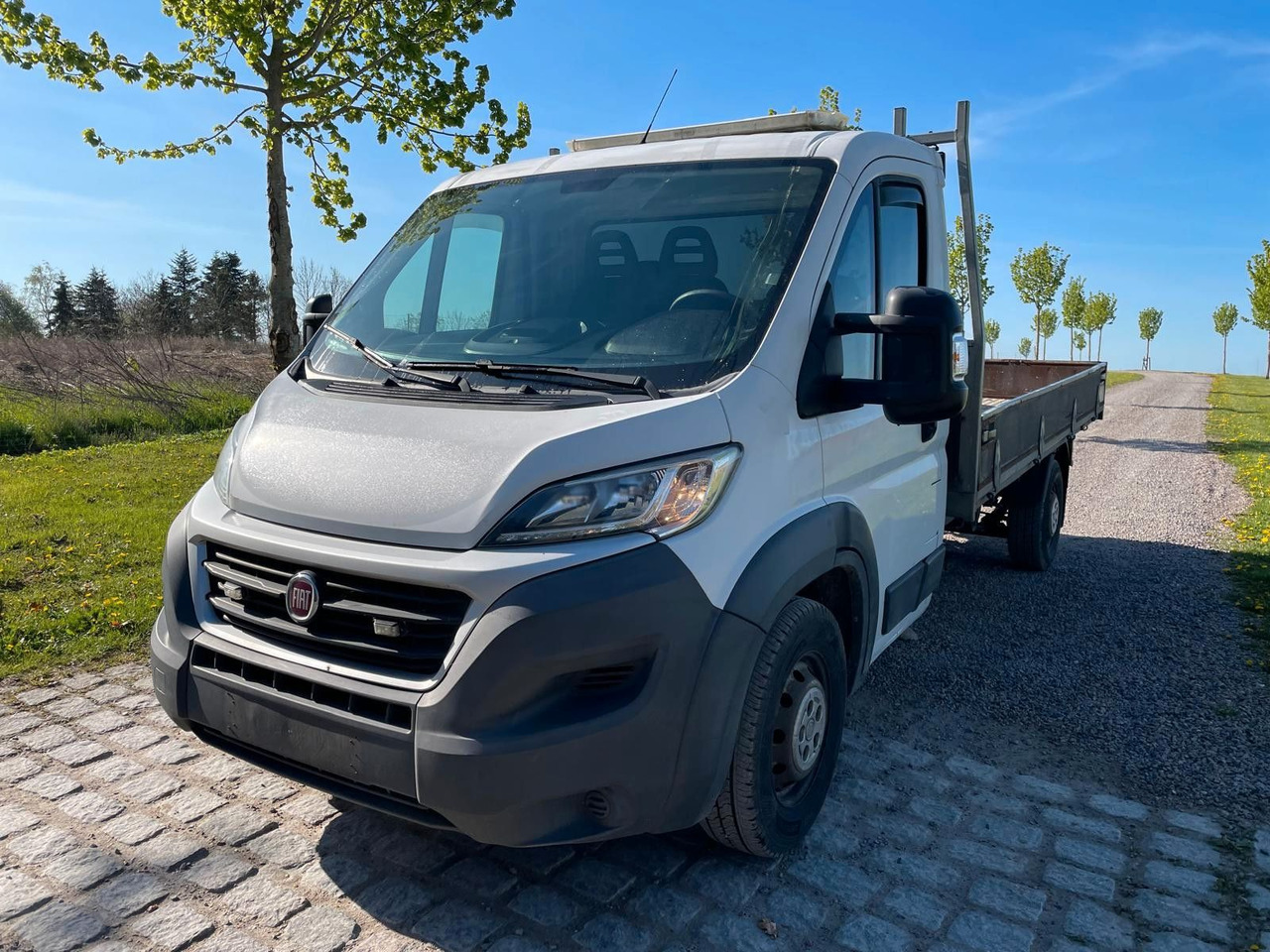 Fiat 2.3 MJT 150 Chassis Automatic * NUR 150000km - Caja abierta furgoneta: foto 1 Fiat 2.3 MJT 150 Chassis Automatic * NUR 150000km - Caja abierta furgoneta: foto 1