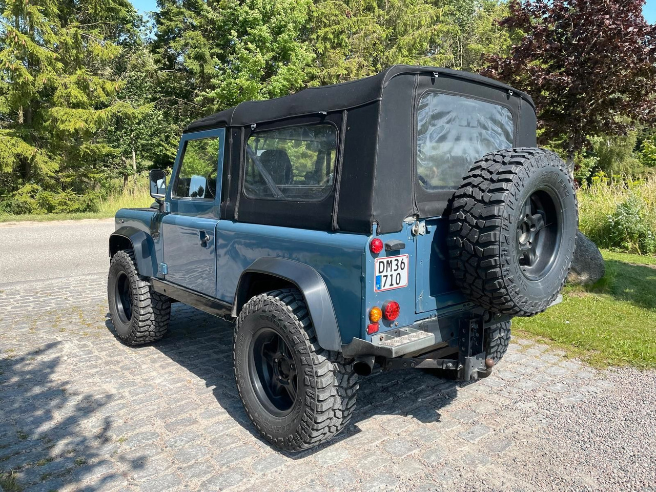 Land Rover LR Defender 90 Soft Top V8 Automatic 60000 brutt Land Rover LR Defender 90 SoftTop V8 Automatic - Pick-up: foto 3 Land Rover LR Defender 90 Soft Top V8 Automatic 60000 brutt Land Rover LR Defender 90 SoftTop V8 Automatic - Pick-up: foto 3