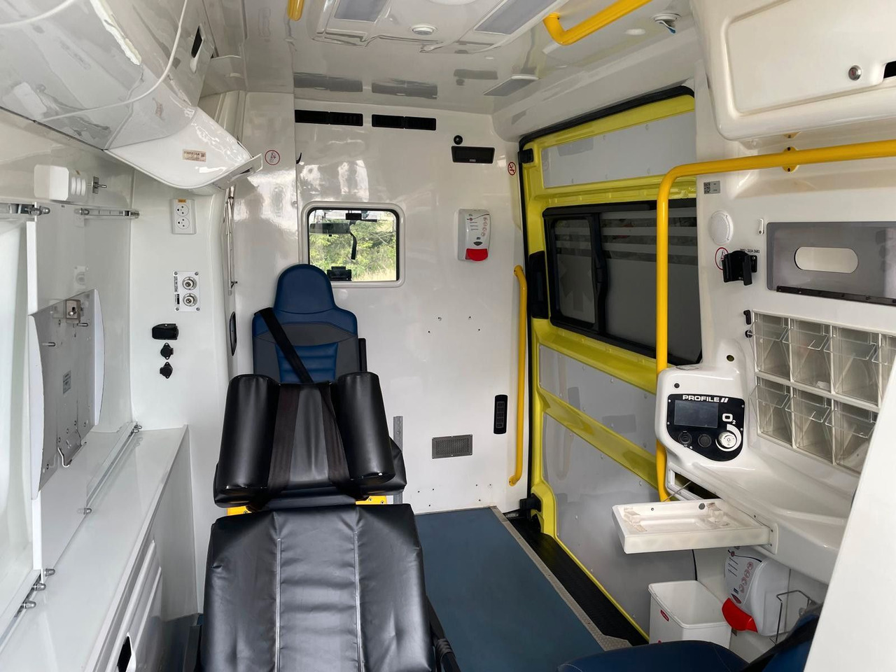 Ambulancia MAN TGE 4.180 Ambulance * 29 400 € netto *RESERVED: foto 22