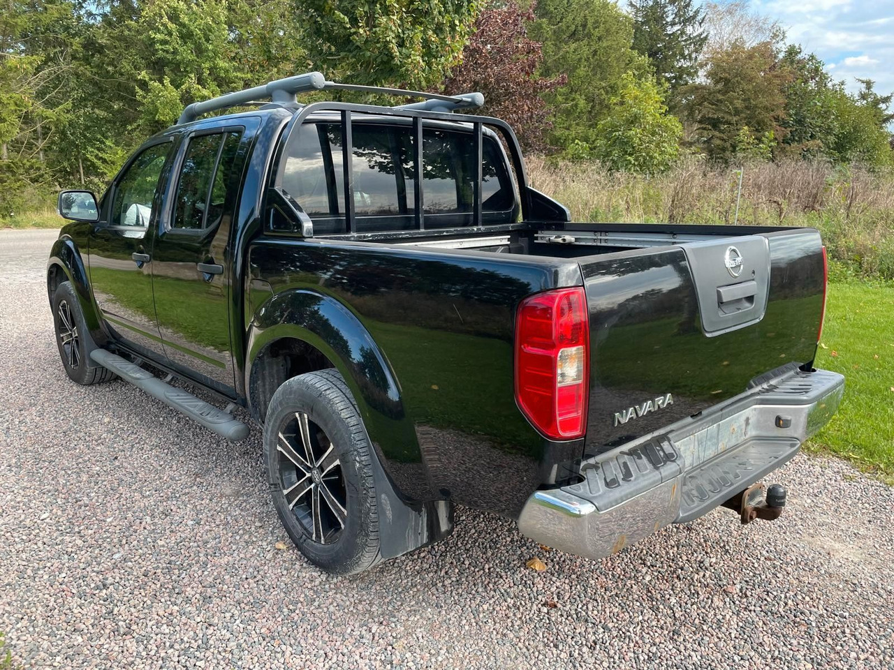 Nissan Navara Pickup Double Cab LE V6 4x4 LB - SUV/ Todoterreno: foto 3 Nissan Navara Pickup Double Cab LE V6 4x4 LB - SUV/ Todoterreno: foto 3