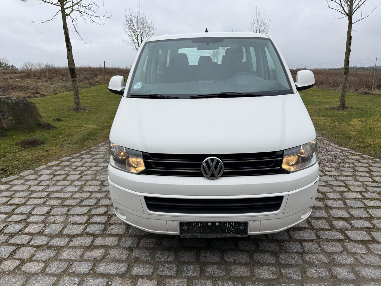 Volkswagen T5 Caravelle 2.0 TDI DSG Lang *6 200€ netto - Furgoneta de pasajeros: foto 5 Volkswagen T5 Caravelle 2.0 TDI DSG Lang *6 200€ netto - Furgoneta de pasajeros: foto 5