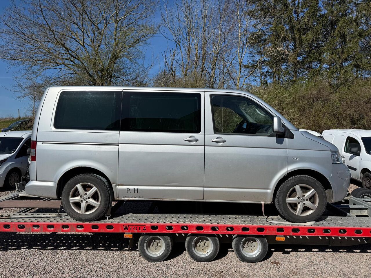 Volkswagen T5 Multivan 2.5 TDI DSG *LKW zullasung *2 sitze - Furgoneta de pasajeros: foto 3 Volkswagen T5 Multivan 2.5 TDI DSG *LKW zullasung *2 sitze - Furgoneta de pasajeros: foto 3
