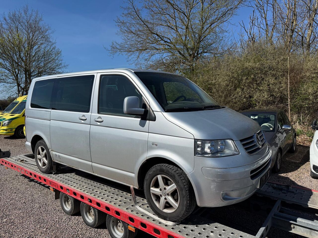Volkswagen T5 Multivan 2.5 TDI DSG *LKW zullasung *2 sitze - Furgoneta de pasajeros: foto 1 Volkswagen T5 Multivan 2.5 TDI DSG *LKW zullasung *2 sitze - Furgoneta de pasajeros: foto 1