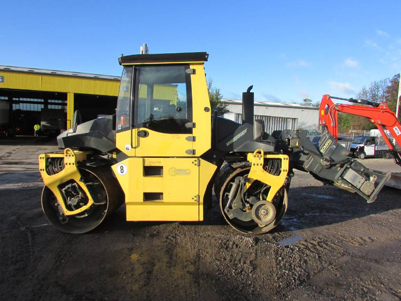 Bomag BW 154 A P-4 AM / Asphaltmanager Walze - Rodillo: foto 1 Bomag BW 154 A P-4 AM / Asphaltmanager Walze - Rodillo: foto 1