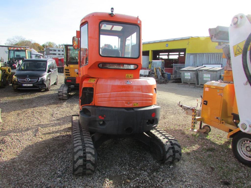 Kubota U 35-3 alpha 3 Minibagger 22.000 EUR - Miniexcavadora: foto 4 Kubota U 35-3 alpha 3 Minibagger 22.000 EUR - Miniexcavadora: foto 4