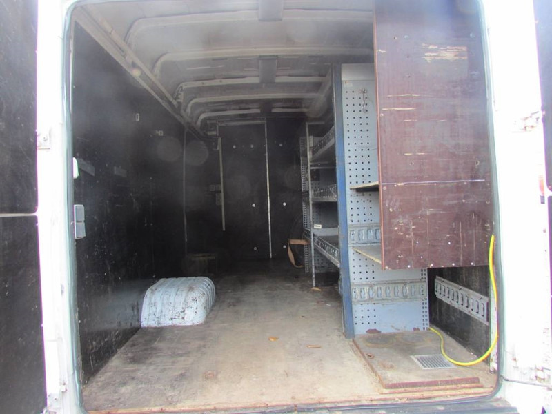 Mercedes-Benz 813 D Vario Kastenwagen - Camión caja cerrada: foto 5 Mercedes-Benz 813 D Vario Kastenwagen - Camión caja cerrada: foto 5