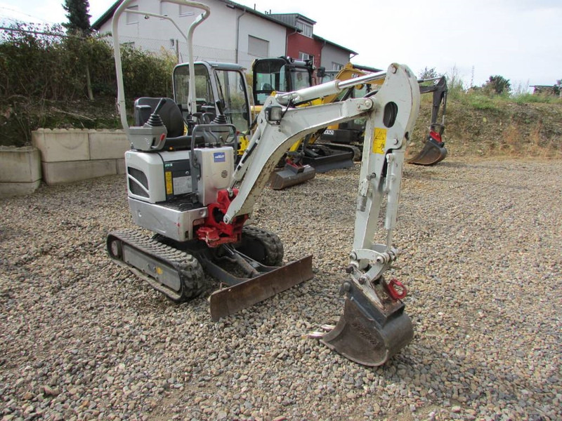 Takeuchi TB 210 R Minibagger 14.500 EUR - Miniexcavadora: foto 3 Takeuchi TB 210 R Minibagger 14.500 EUR - Miniexcavadora: foto 3