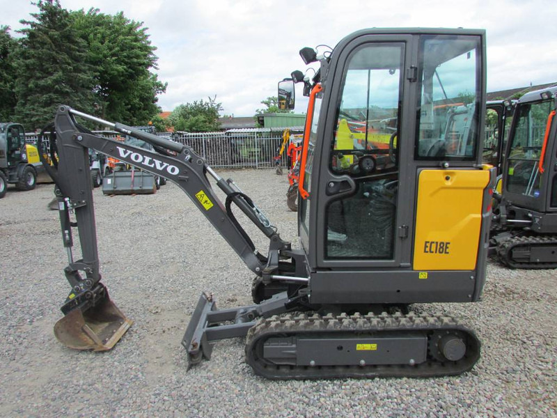 Volvo EC 18 E Minibagger 24.500 EUR - Miniexcavadora: foto 1 Volvo EC 18 E Minibagger 24.500 EUR - Miniexcavadora: foto 1