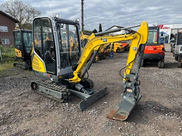 WACKER NEUSON ET 18 / Powertilt HS 01 / 27.500 EUR - Miniexcavadora: foto 5 WACKER NEUSON ET 18 / Powertilt HS 01 / 27.500 EUR - Miniexcavadora: foto 5