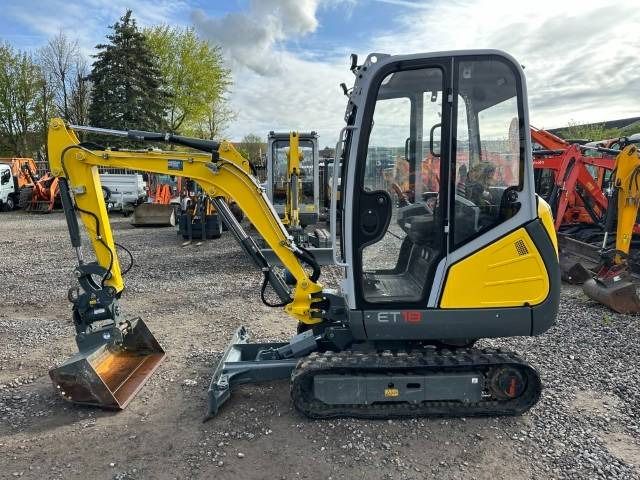 WACKER NEUSON ET 18 / Powertilt HS 01 / 27.500 EUR - Miniexcavadora: foto 1 WACKER NEUSON ET 18 / Powertilt HS 01 / 27.500 EUR - Miniexcavadora: foto 1