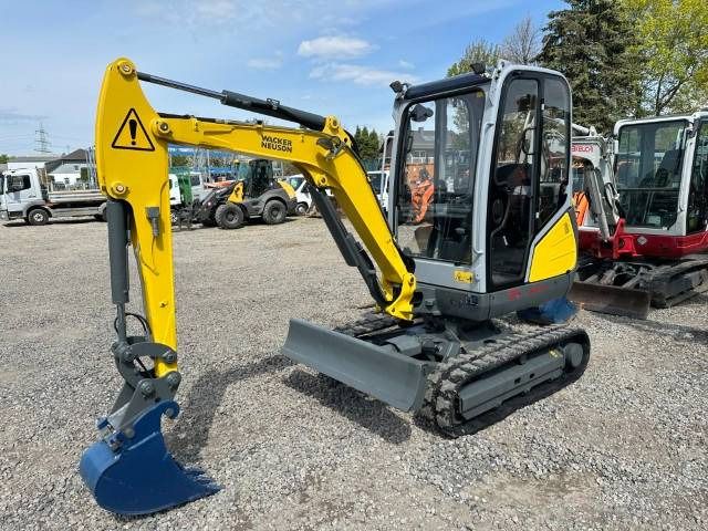 WACKER NEUSON ET 24 VDS Minibagger 27.500 EUR - Miniexcavadora: foto 2 WACKER NEUSON ET 24 VDS Minibagger 27.500 EUR - Miniexcavadora: foto 2