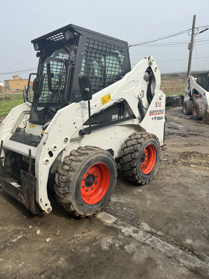 BOBCAT S18 - Minicargadora: foto 3 BOBCAT S18 - Minicargadora: foto 3