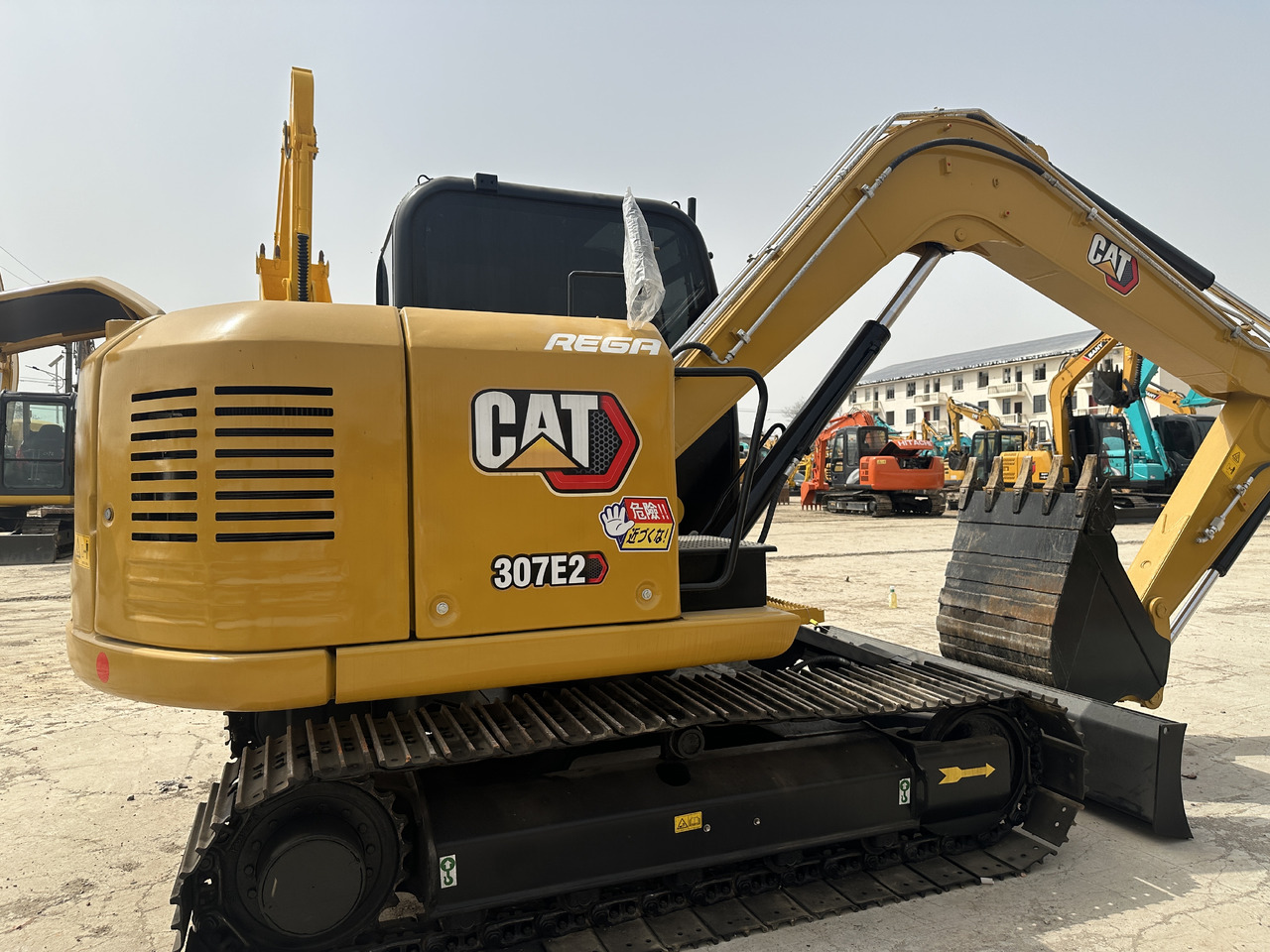 CATERPILLAR 307E2 - Miniexcavadora: foto 2 CATERPILLAR 307E2 - Miniexcavadora: foto 2