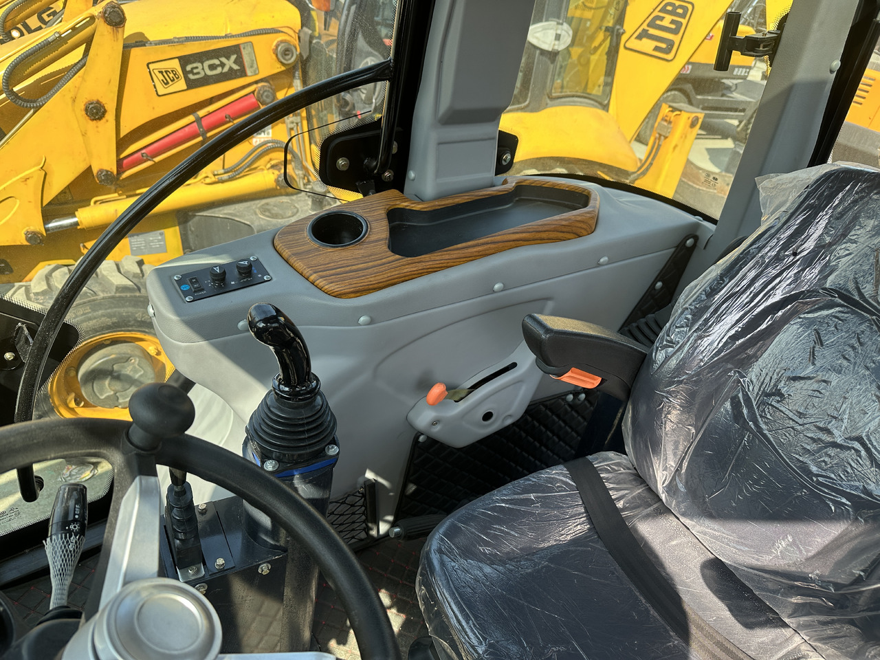 Leasing financiero de CATERPILLAR 420F leasing CATERPILLAR 420F: foto 10 Leasing financiero de CATERPILLAR 420F leasing CATERPILLAR 420F: foto 10