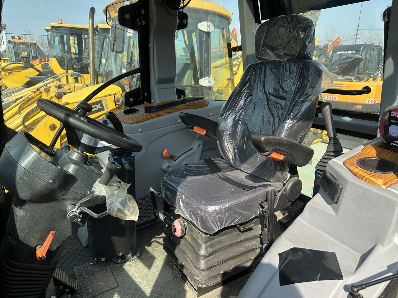 Leasing financiero de CATERPILLAR 420F leasing CATERPILLAR 420F: foto 13 Leasing financiero de CATERPILLAR 420F leasing CATERPILLAR 420F: foto 13